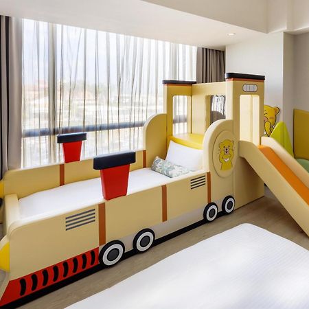 Hsin Hotel Chiayi Eksteriør billede Family room