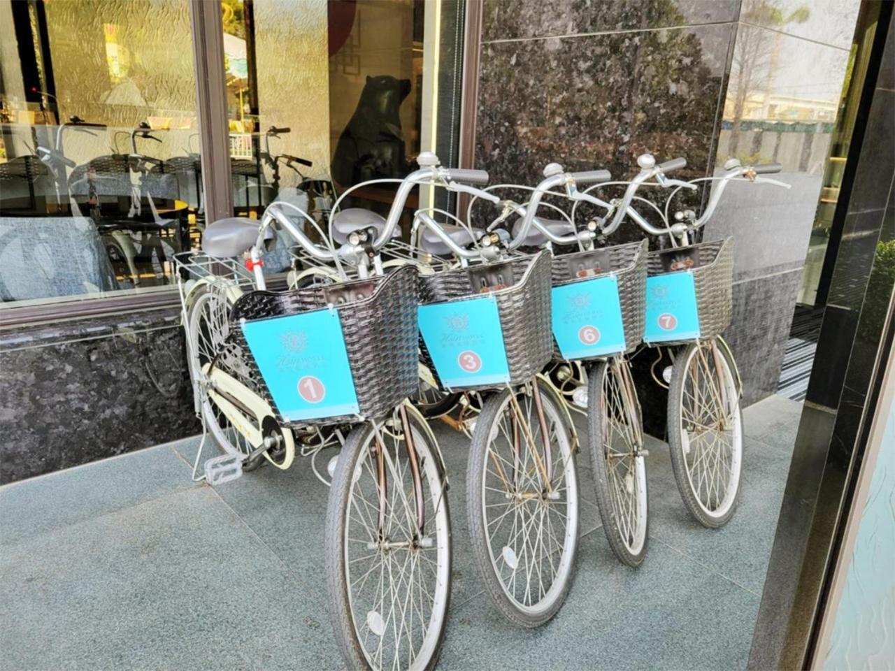 Hsin Hotel Chiayi Eksteriør billede Bicycle sharing system in China