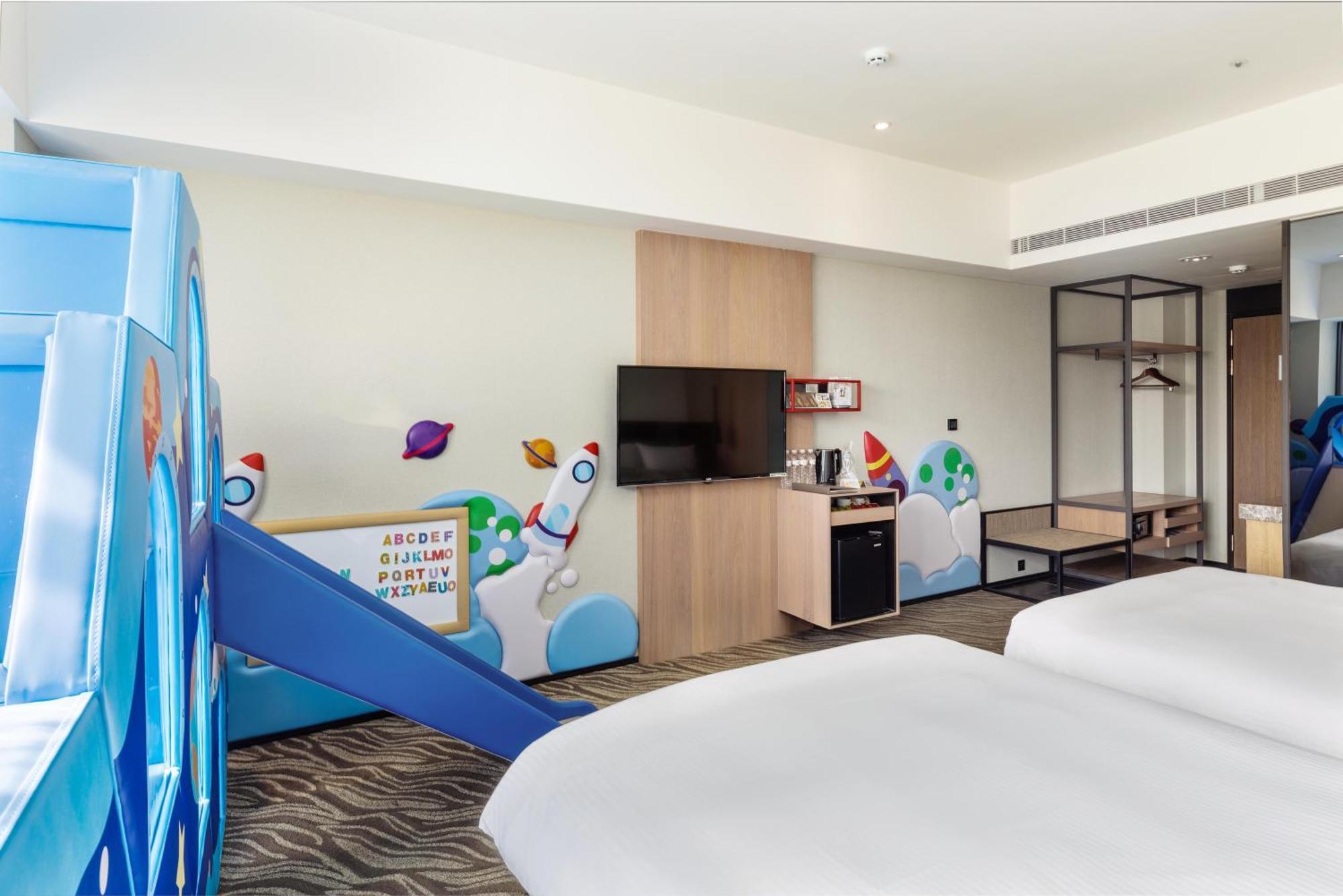 Hsin Hotel Chiayi Eksteriør billede Family room