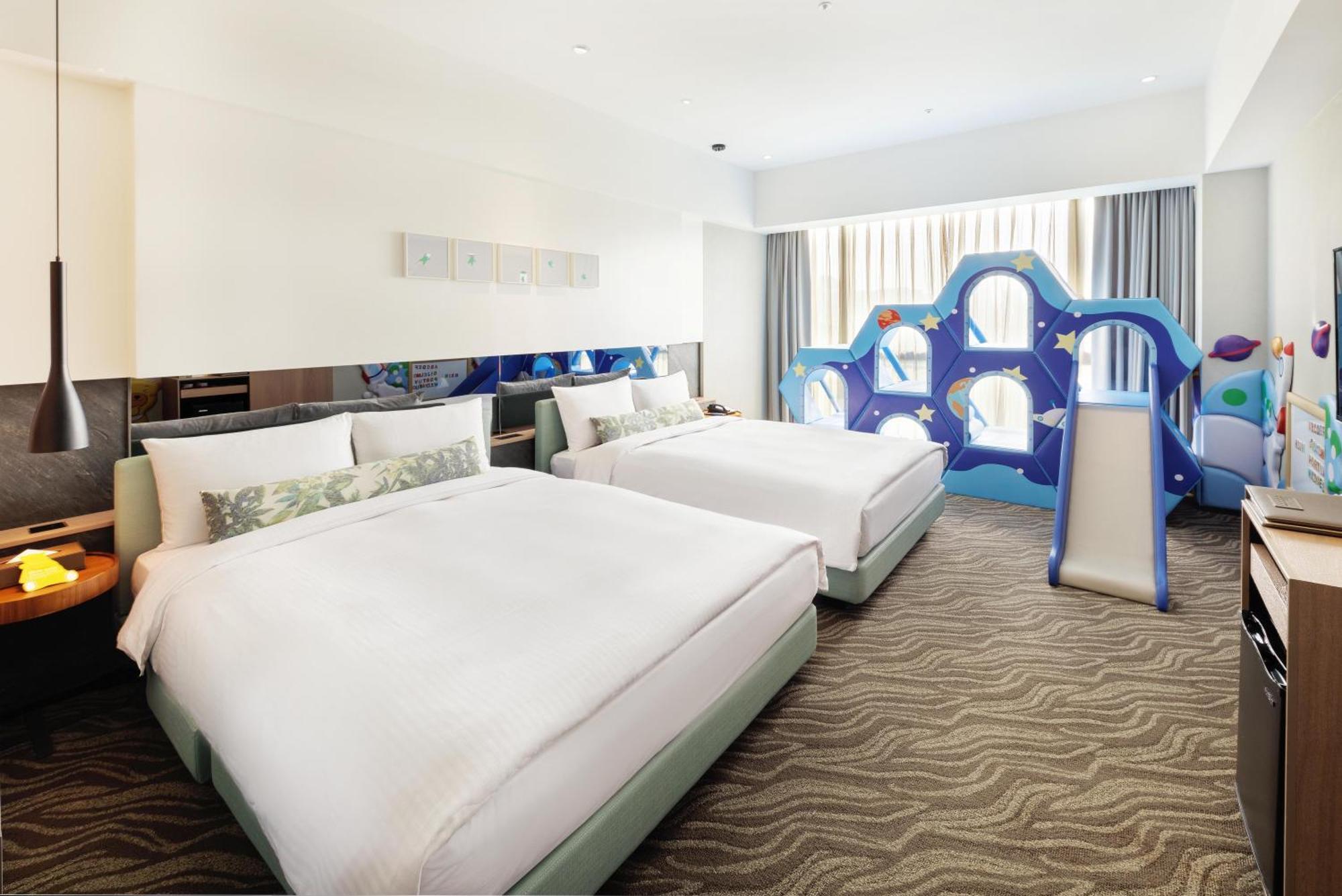 Hsin Hotel Chiayi Eksteriør billede Family room