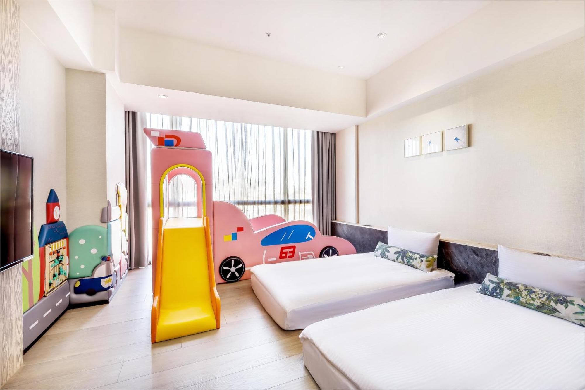Hsin Hotel Chiayi Eksteriør billede Family room